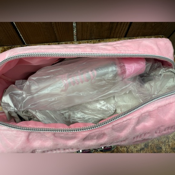 Juicy Couture Kiss My Couture Velour Cosmetic Bag - Picture 5 of 9